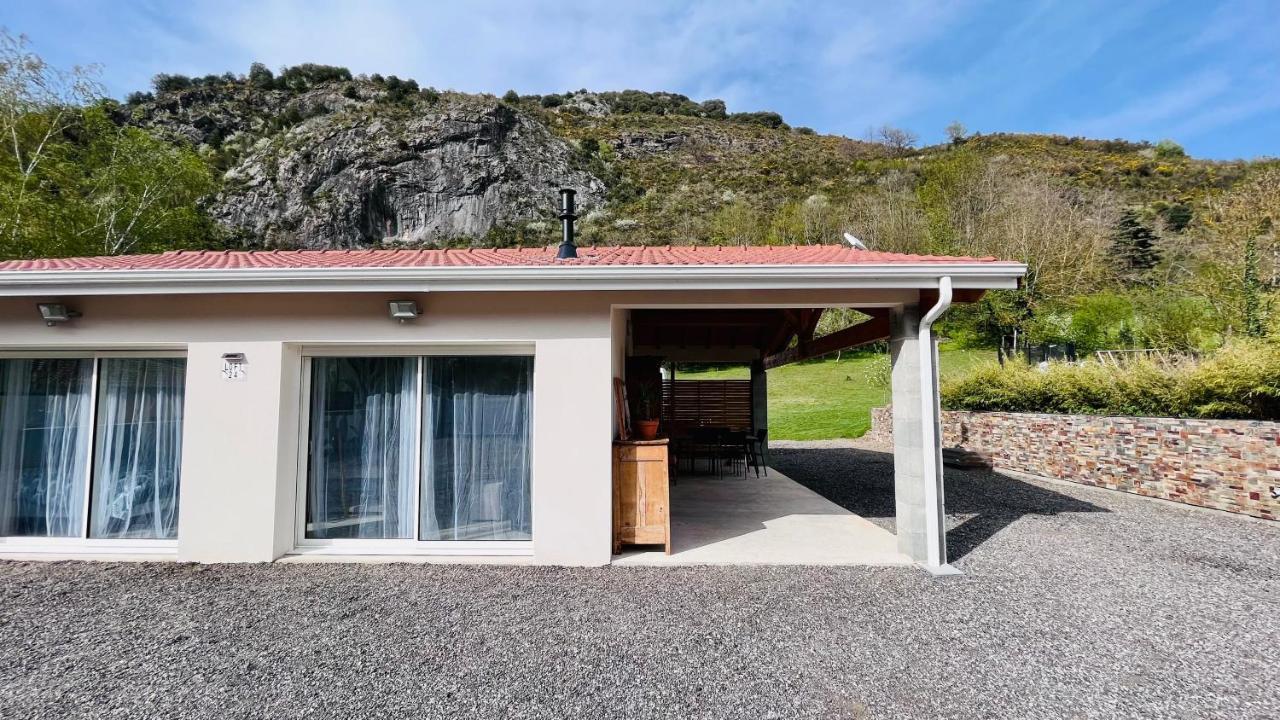 Loft24 Fibre Tout Compris Ussat Buitenkant foto
