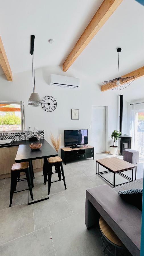 Loft24 Fibre Tout Compris Ussat Buitenkant foto